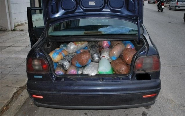 Ιωάννινα: Τον έπιασαν στα πράσα με …112 κιλά χασίς στο πορτ παγκάζ